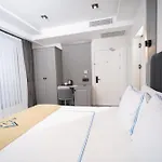 Alion Hotel