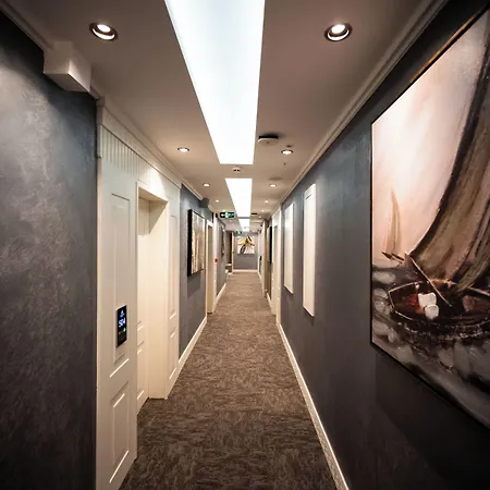 Alion Hotel 3*